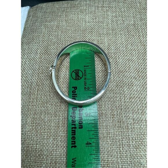 Stella and Dot Lindsay White and Gold-Tone Metal Hinged Bracelet - Picture 6 of 7